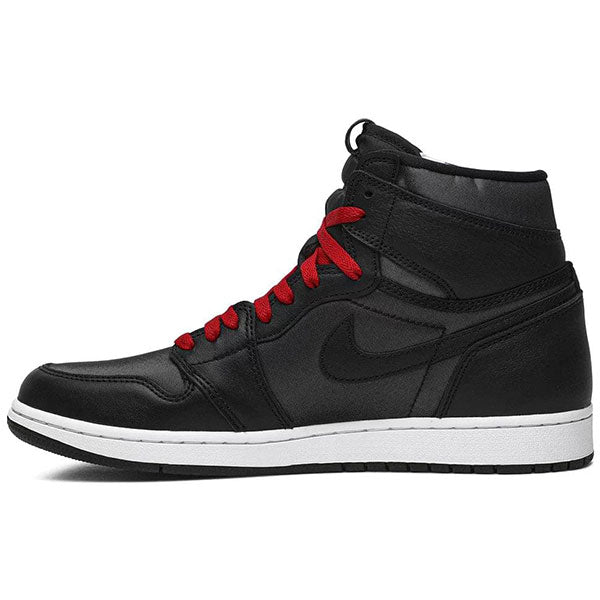 Black and red retro hot sale jordans